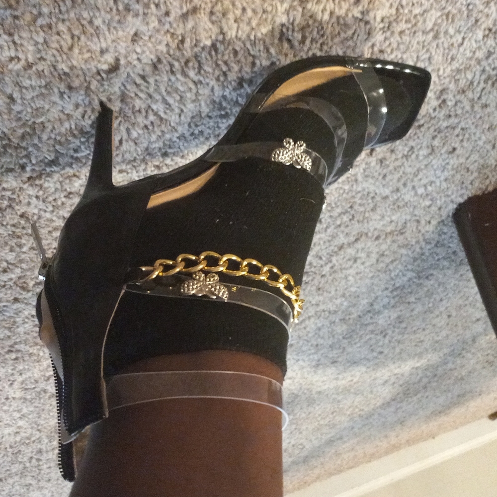 Heels - Picture 4 of 8